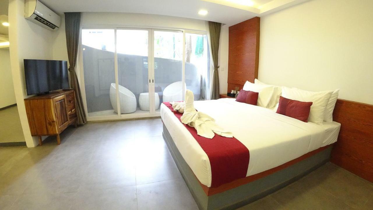 Hotel Records Phnom Penh Exterior photo